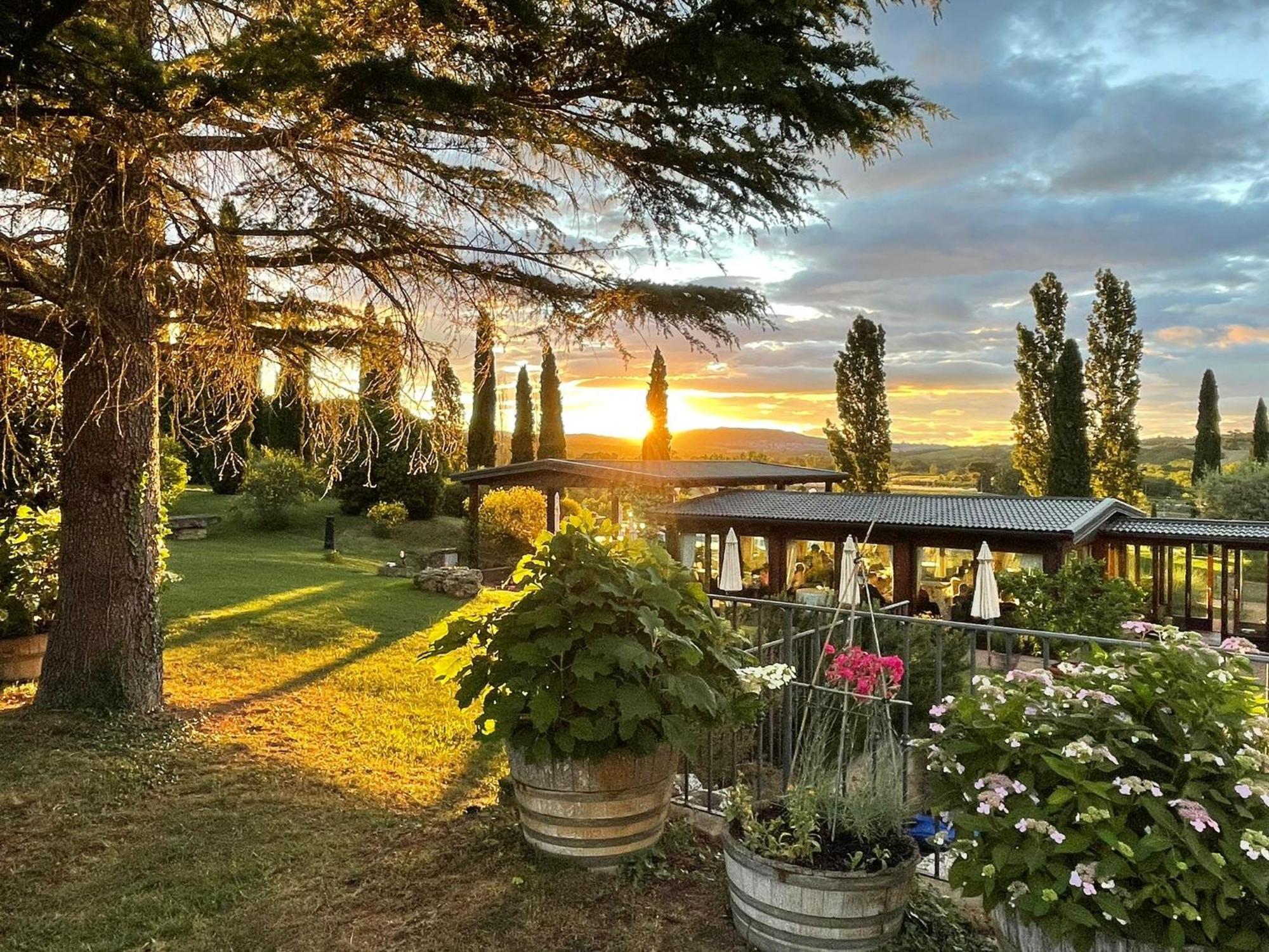 Agriturismo La Sovana Sarteano Exteriör bild